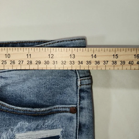 Judy Blue Blue Distressed Jean Shorts High-Waisted with Raw Hem Women's Size S - Picture 4 of 10